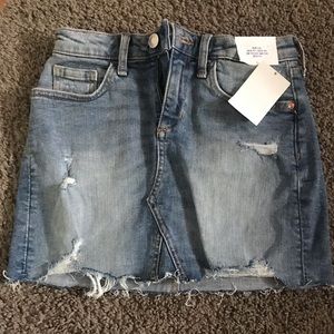 NEW W/TAGS H&M girls denim skirt